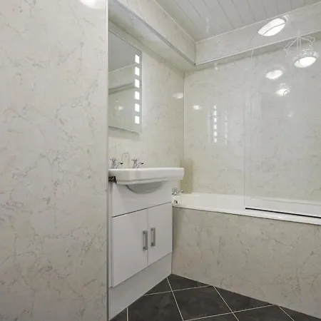 1 Bed In Sz468 ケズィック